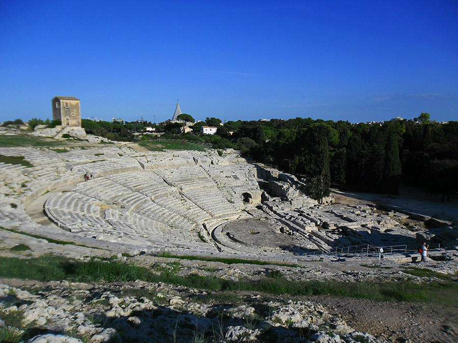 Neápolis: Um teatro grego na Itália