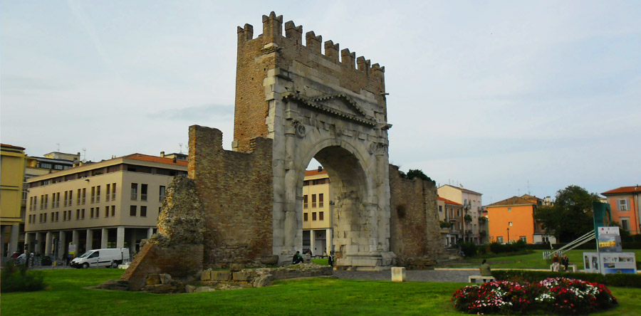 VÍDEO: O mais antigo Arco Romano do planeta!